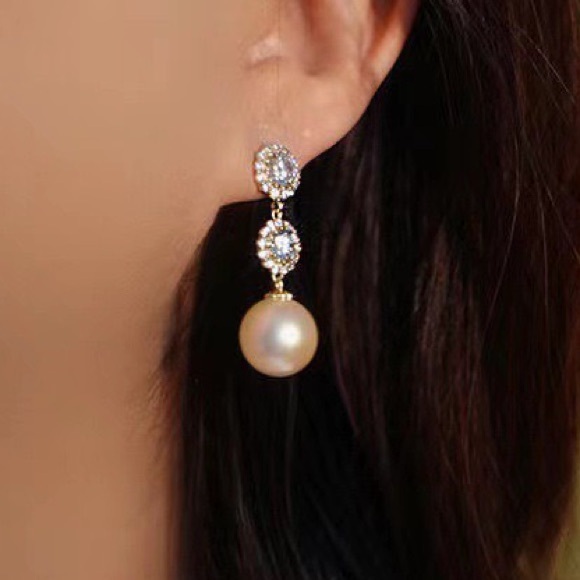 Silver Pin Zirconia Leaf Flower Pearl Tassel Earrings - Picture 7 of 7